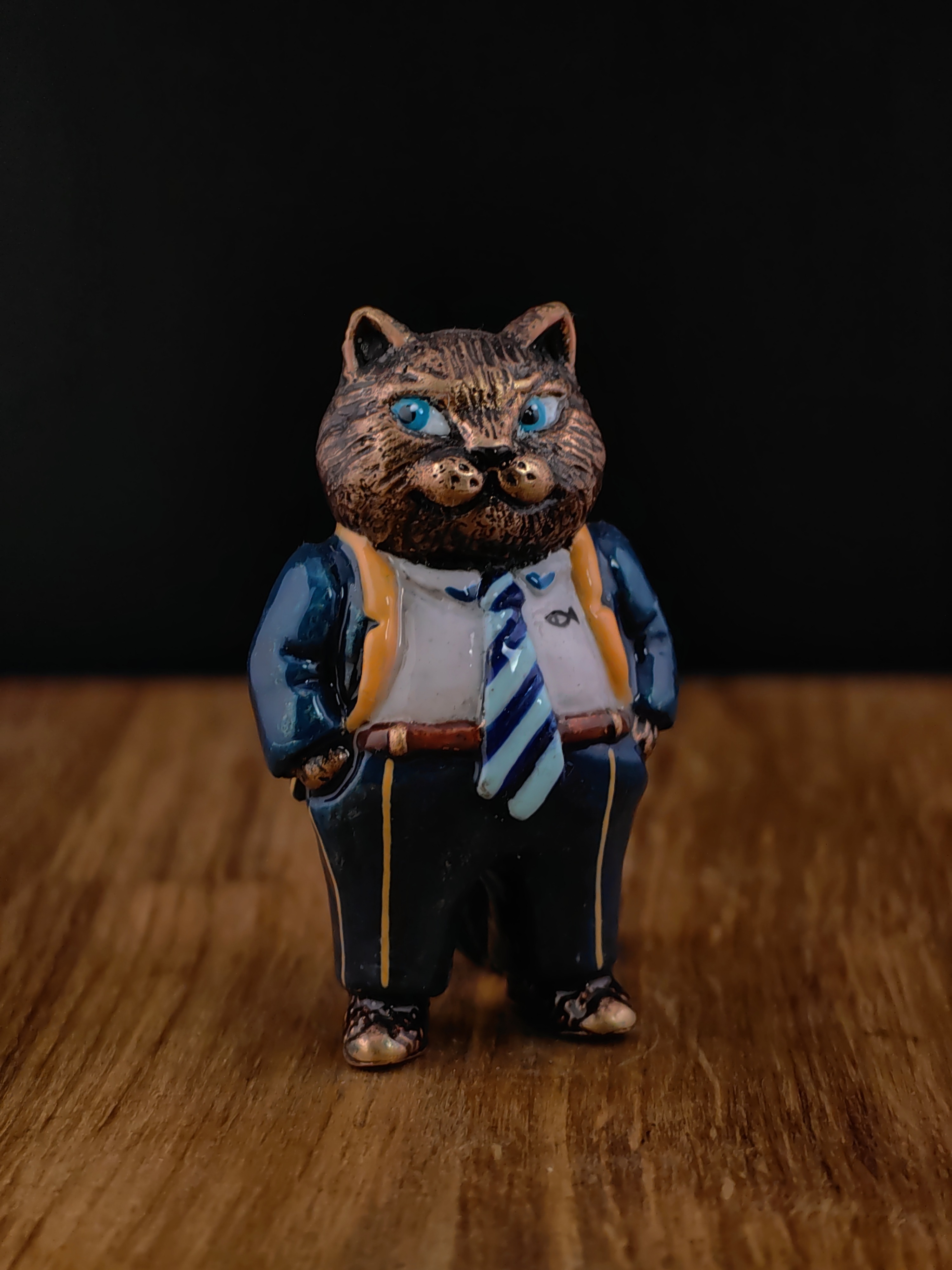 Кот-босс